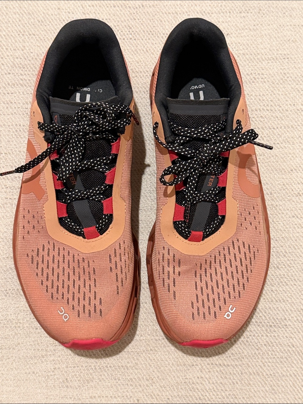 On Running Women’s Cloudmonster Sneakers size 8.5